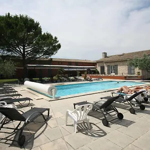 https://hotel-van-gogh.fr-provencehotel.com